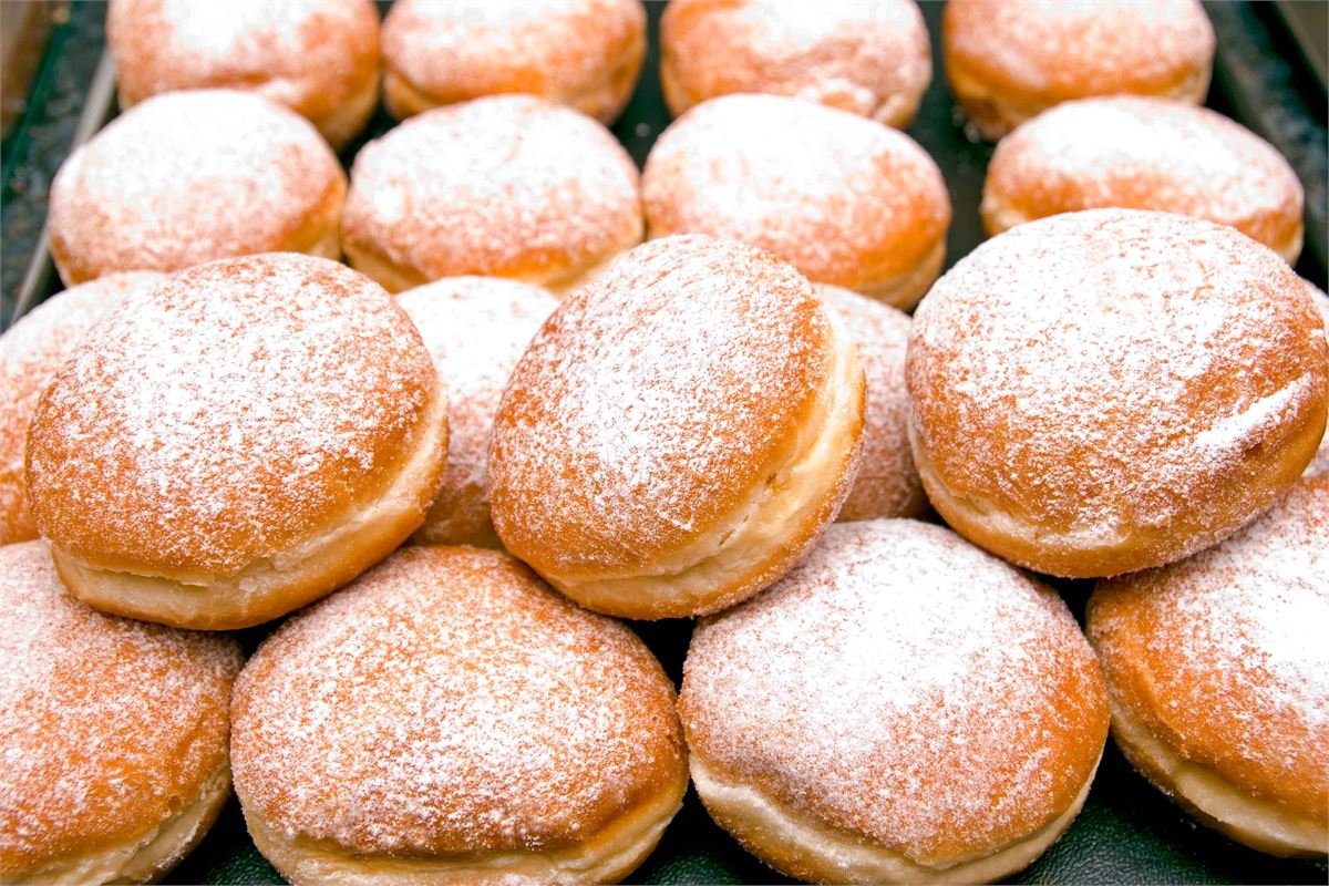 Celebrate National Doughnut Week With Free Doughnuts Skint